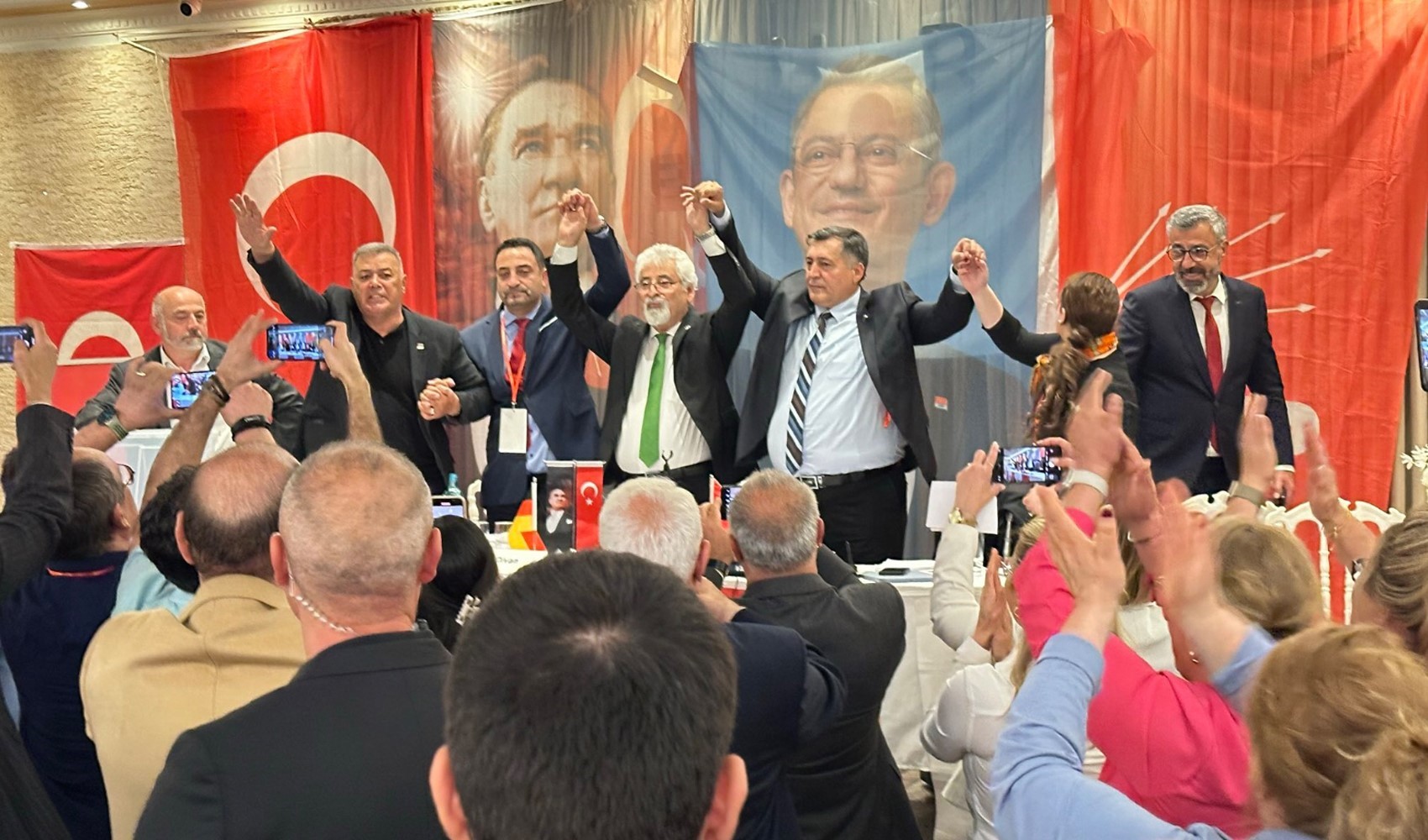 CHP Almanya Federasyonu’ndan yeni yönetim belli oldu: Yeni başkan Özgür Uçma oldu!