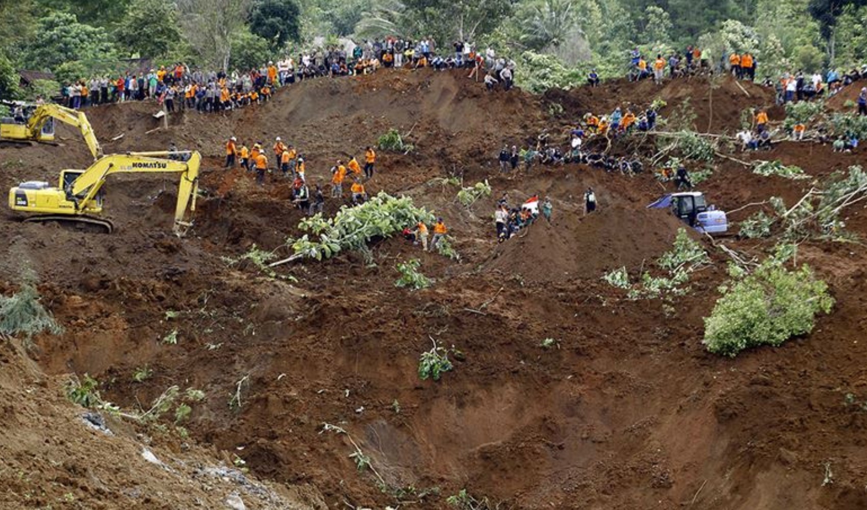 Endonezya'da sel ve toprak kayması: Can kaybı 58'e yükseldi