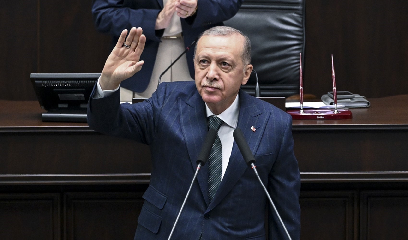 Erdoğan, partisinin grup toplantısında: 'Sivil anayasa hasreti dinmeli'