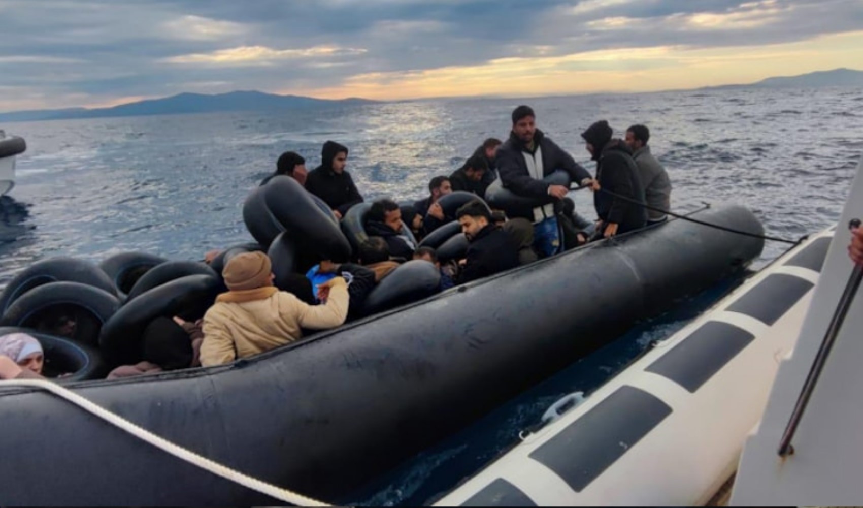 Yunanistan göçmenleri Türkiye'ye itti, AB seyretti