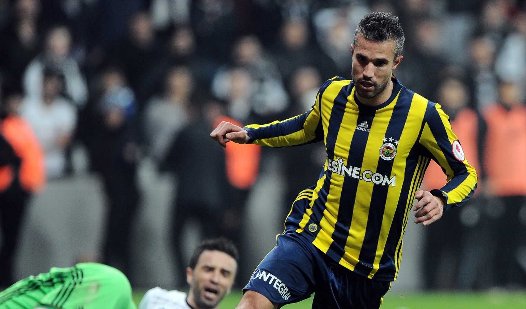 Robin Van Persie o takımın teknik direktörü oldu