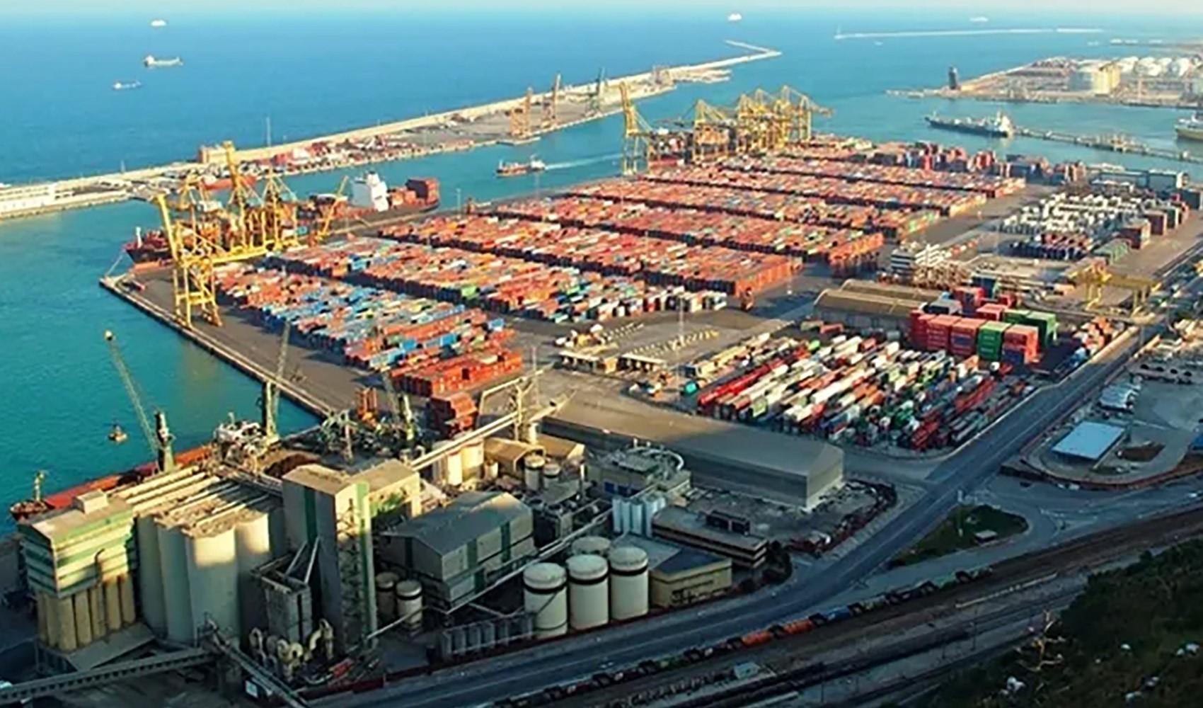 İspanya limanı, İsrail'e silah taşıyan gemiye kapatıldı