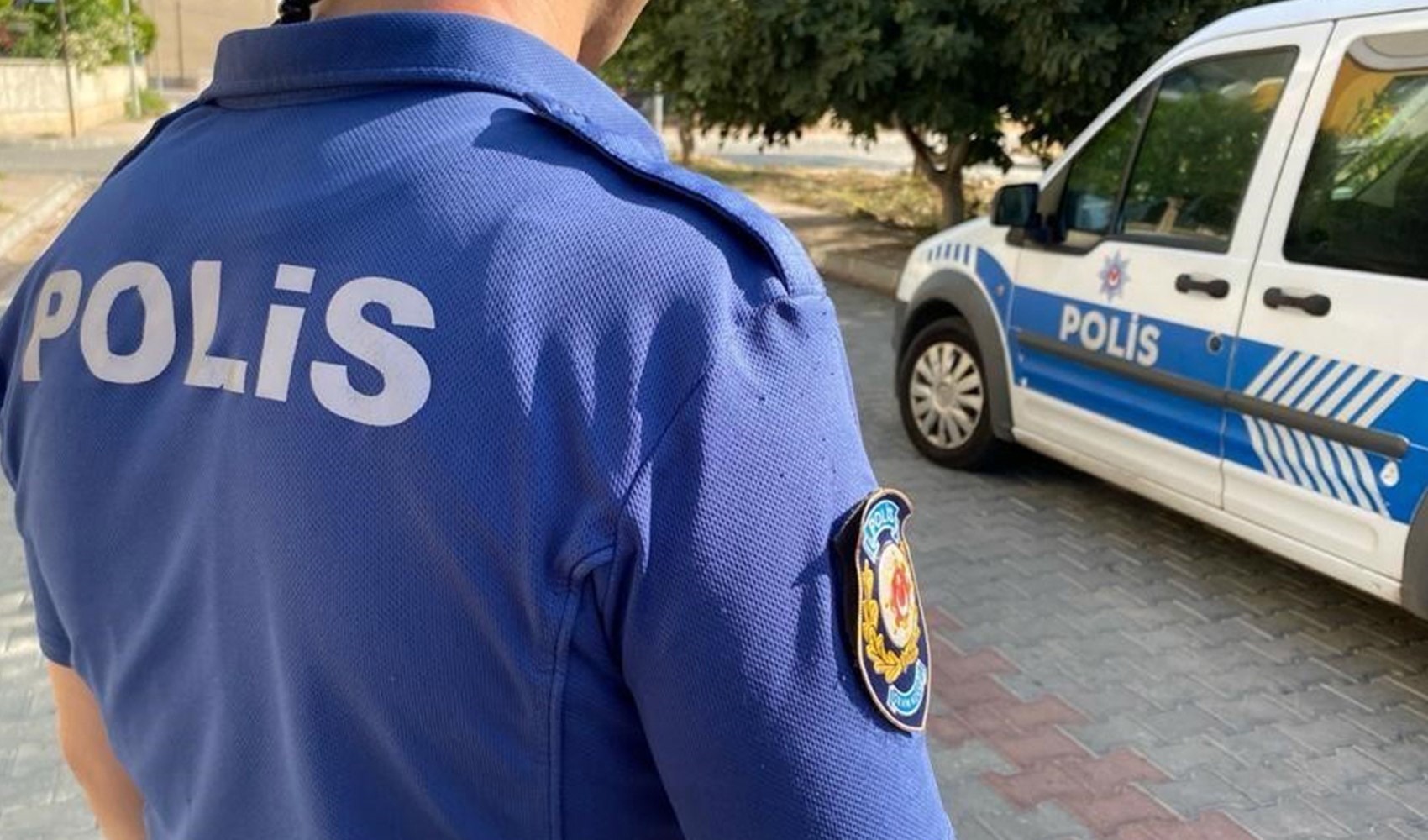 Arnavutköy’de polisin GBT kontrolünde silahlar patladı