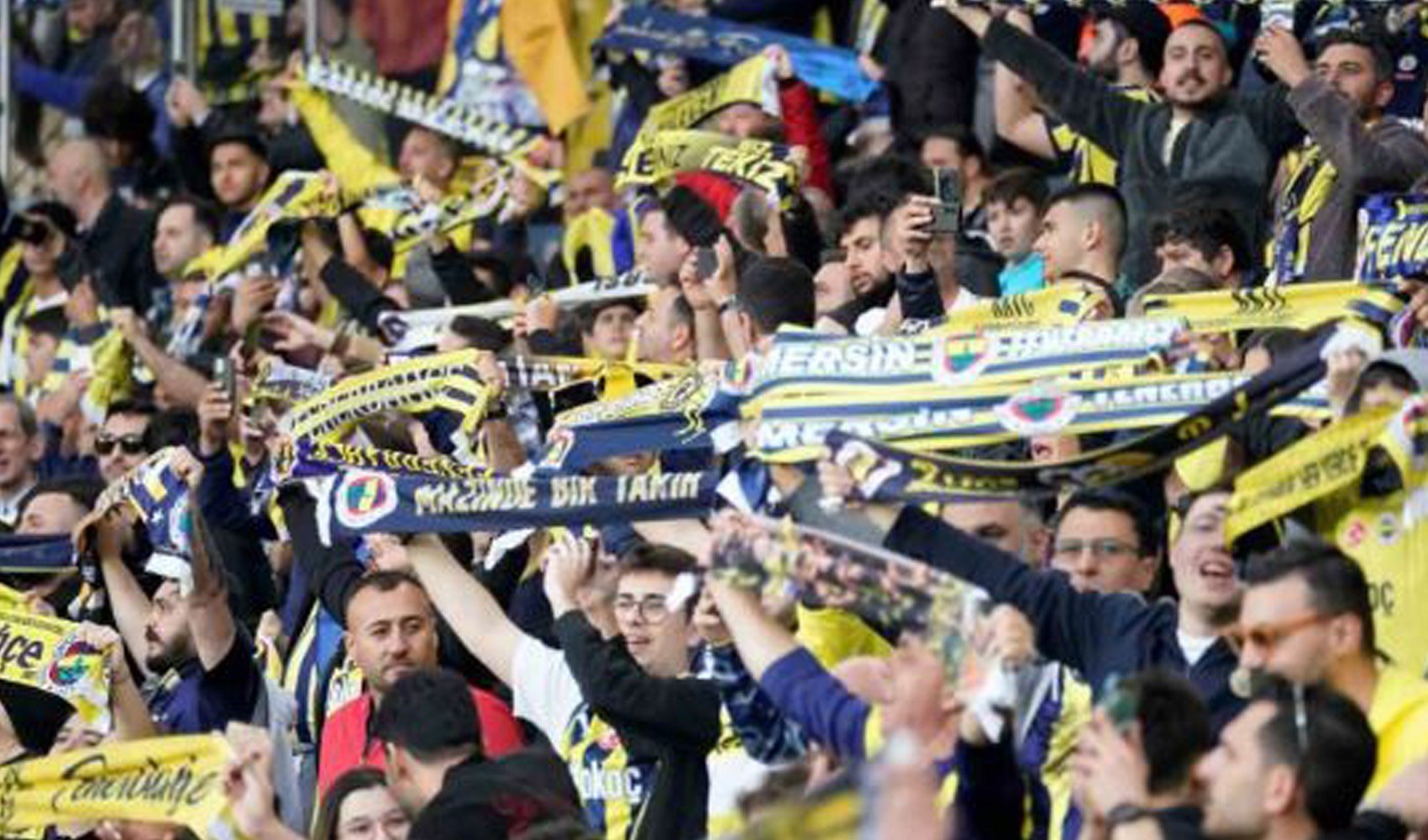 2400 Fenerbahçeli taraftar, RAMS Park'a hareket etti