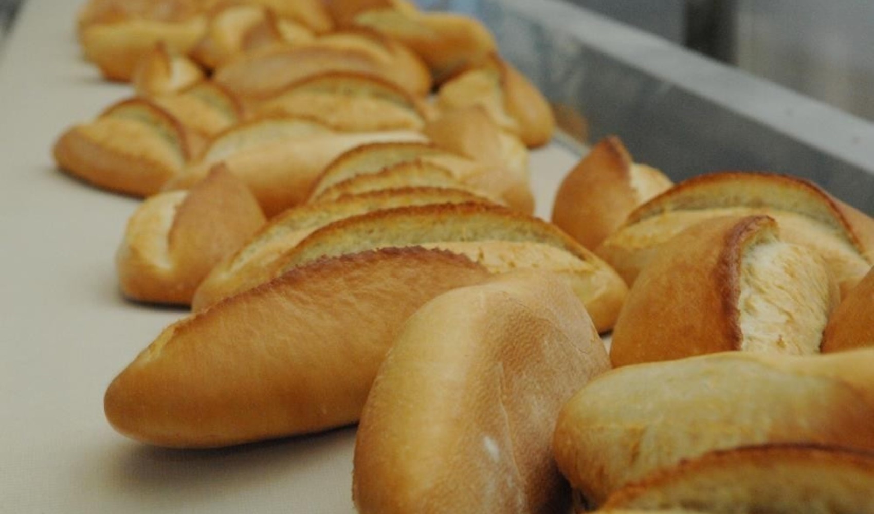 Bursa'da ekmeğe gizli zam yapıldı