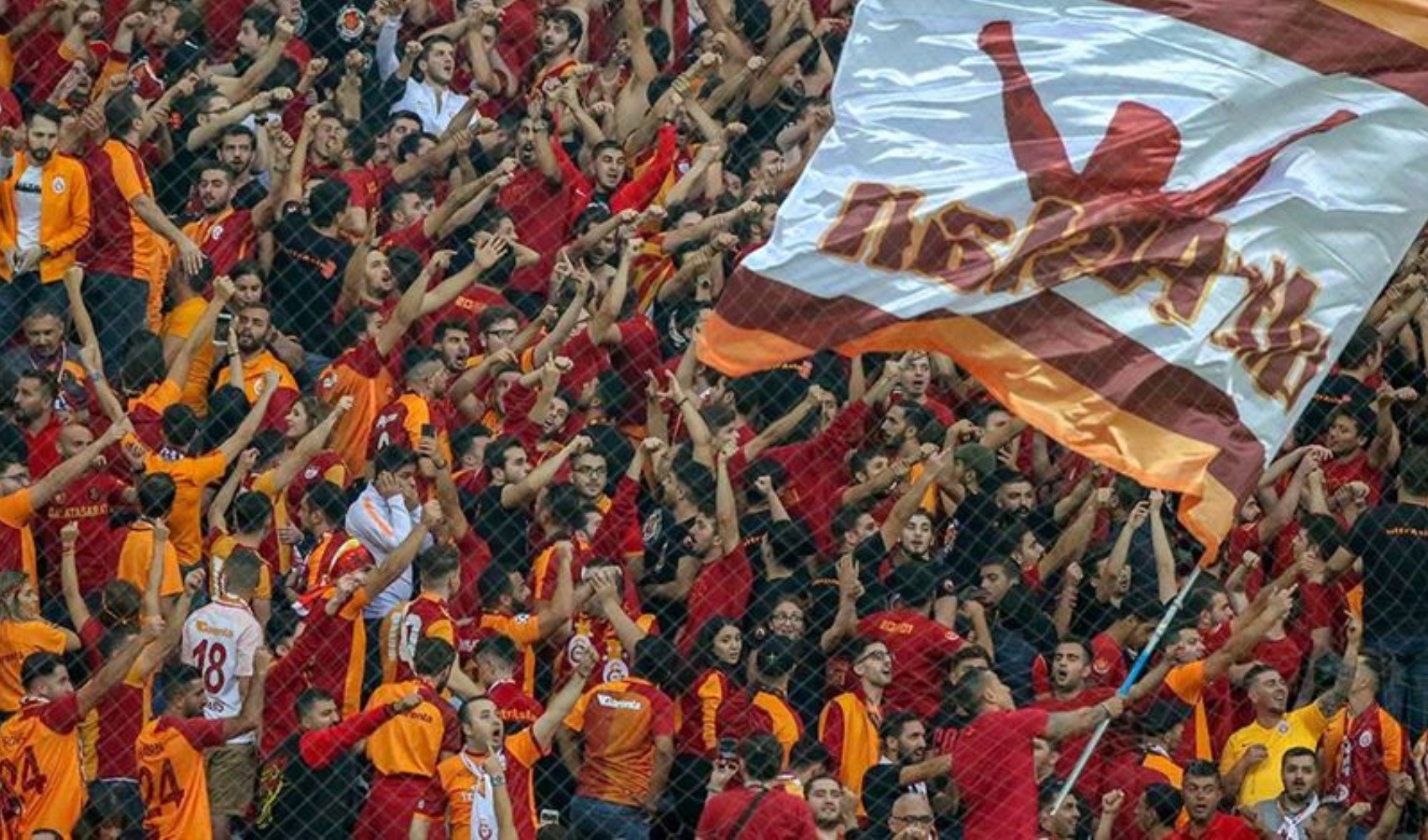 Galatasaraylı taraftarlar Konya'ya akın etti: Yer kalmadı