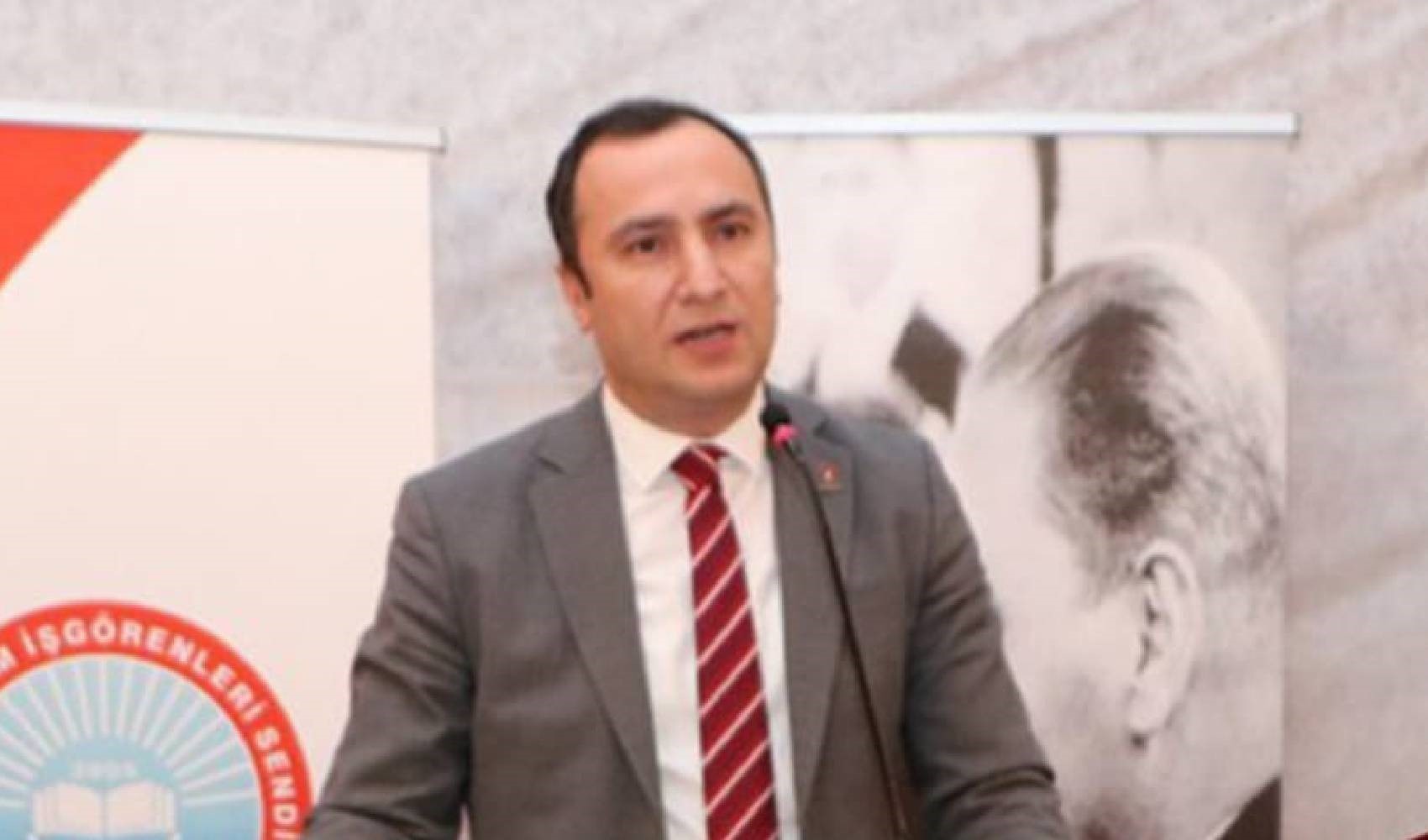 Milli Eğitim Bakanı Yusuf Tekin'in Özallı, Erbakanlı 'müfredat' savunmasına Eğitim-İş Genel Başkanı Kadem Özbay tepki gösterdi: 'Referans noktalarını biraz eksik anlatmış...'