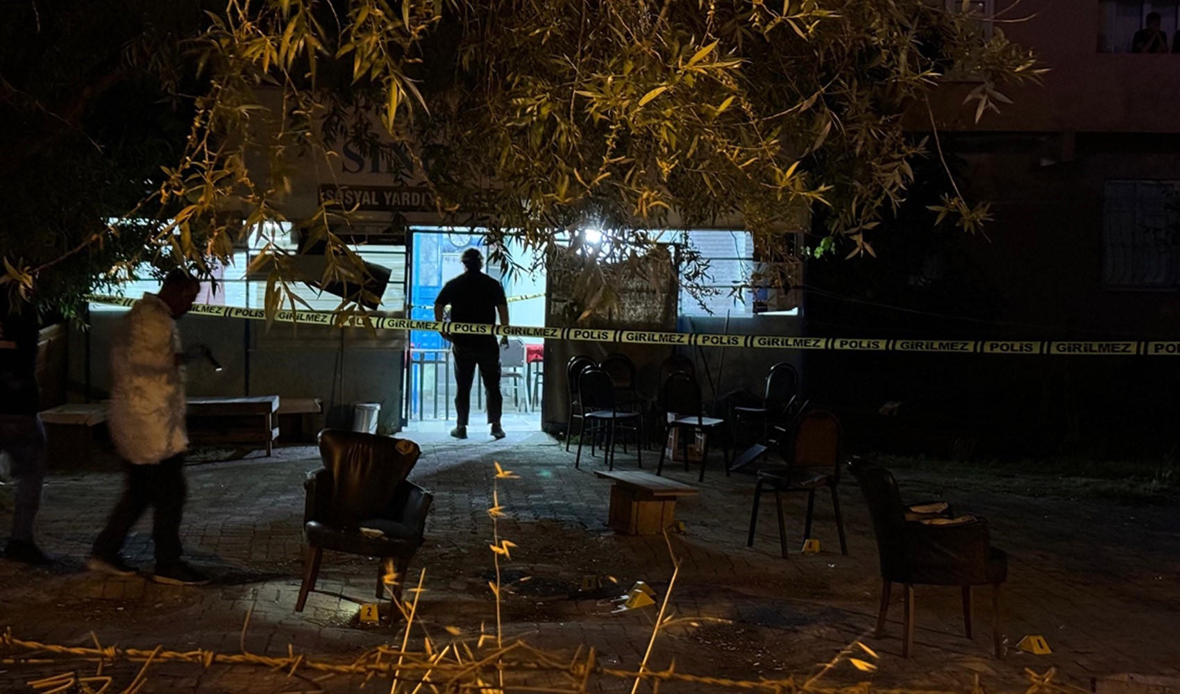 Başakşehir'deki Sinoplular Derneği’ne silahlı saldırı