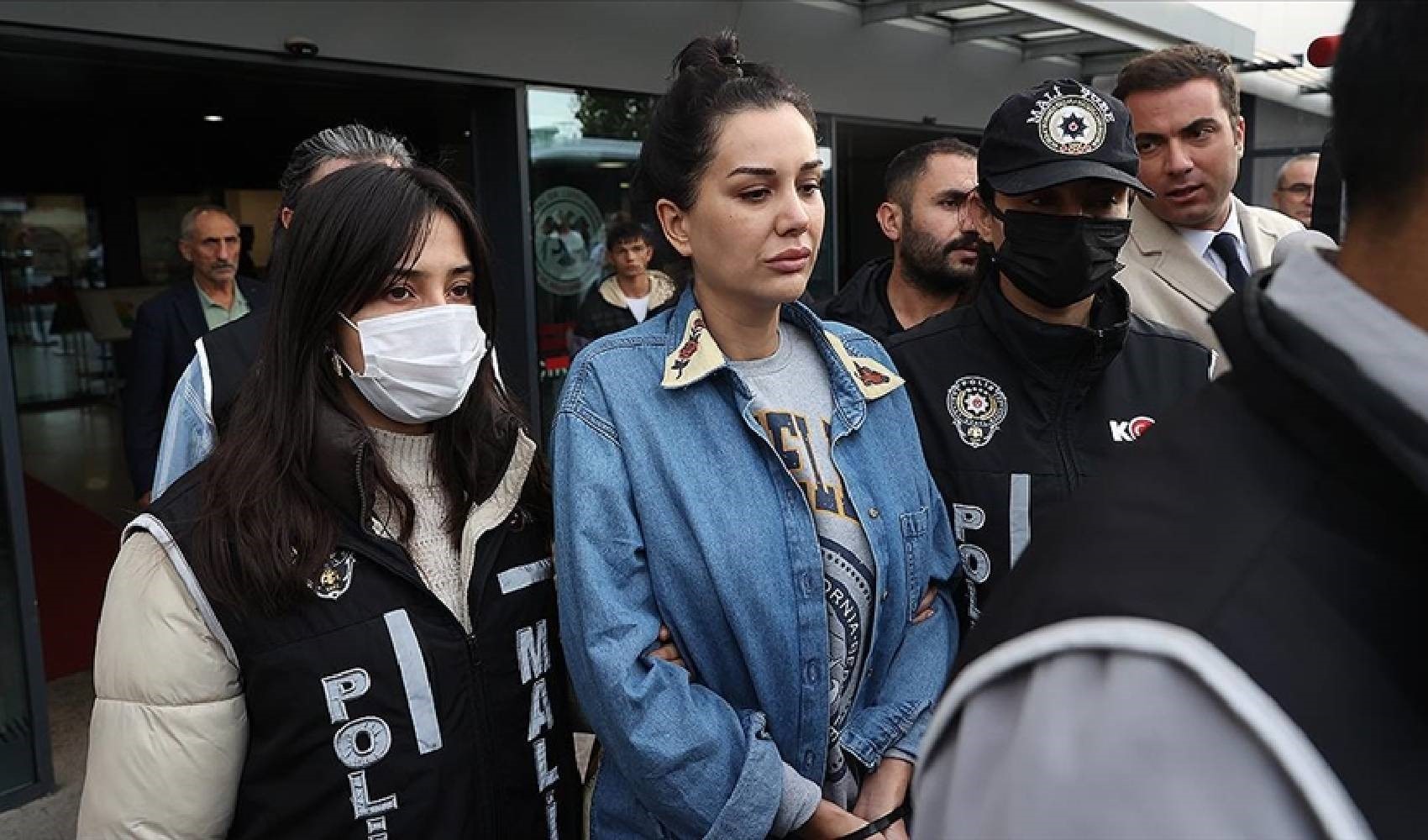 Dilan Polat, Bakırköy'deki koğuş arkadaşı Rabia Çataklı'dan korktu: Cezaevine dilekçe verdi