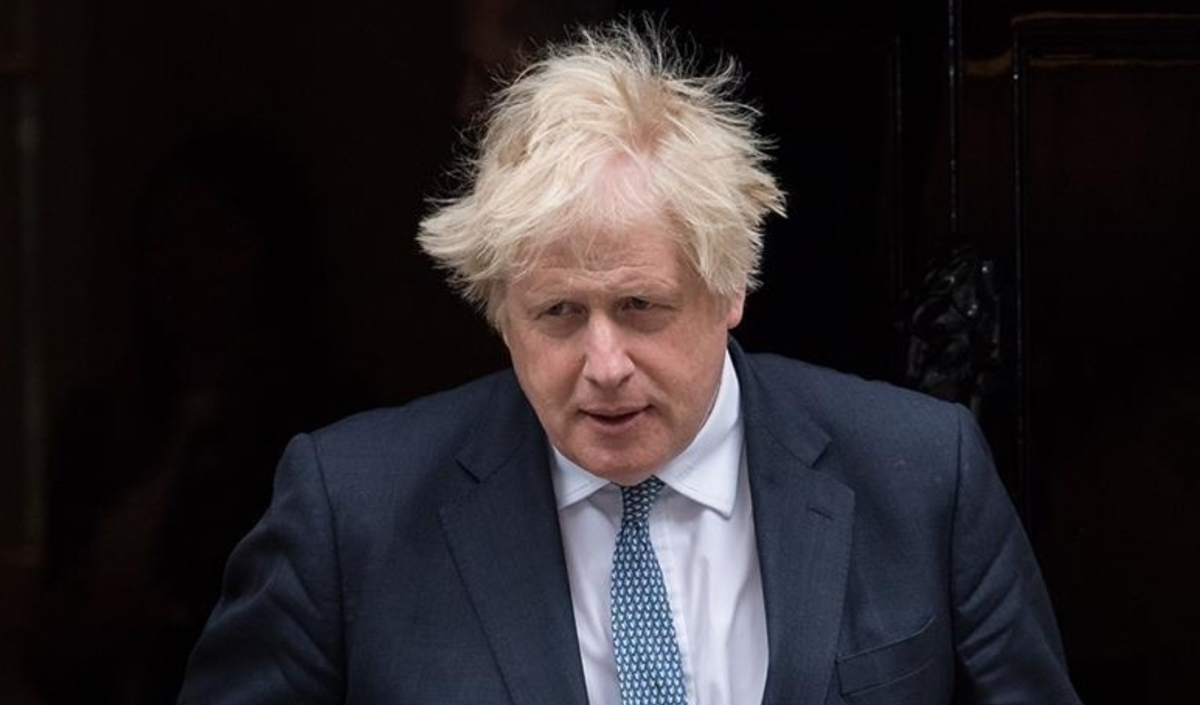 Boris Johnson oy verme merkezine giderken kimliğini unuttu