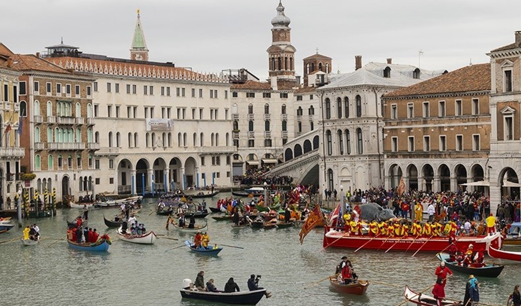 Venedik o uygulamaya geçti. 8 günde 700 bin avro kazandı