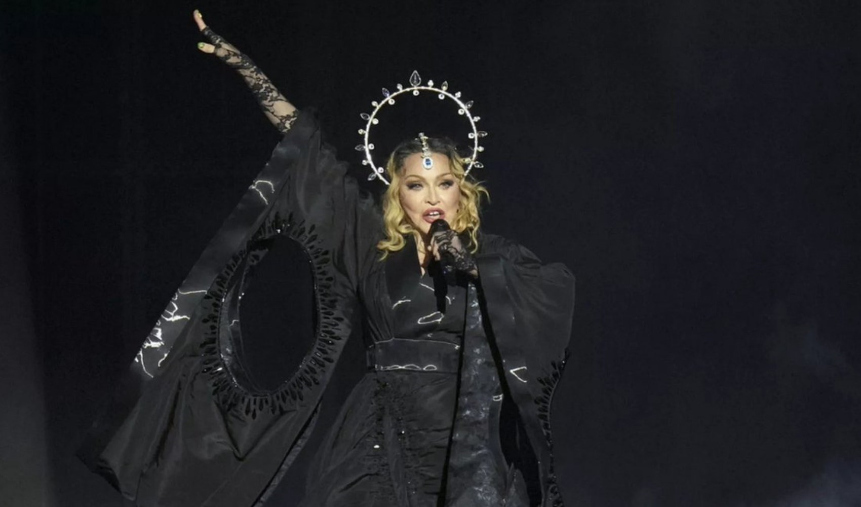 Madonna, Brezilya'da konser verdi: 1.5 milyon kişi katıldı