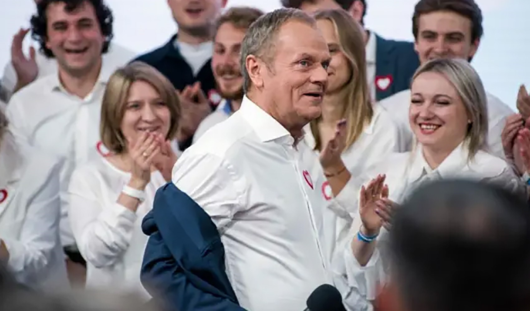 Polonya'da iktidar, AP seçimlerinde zafer elde etti