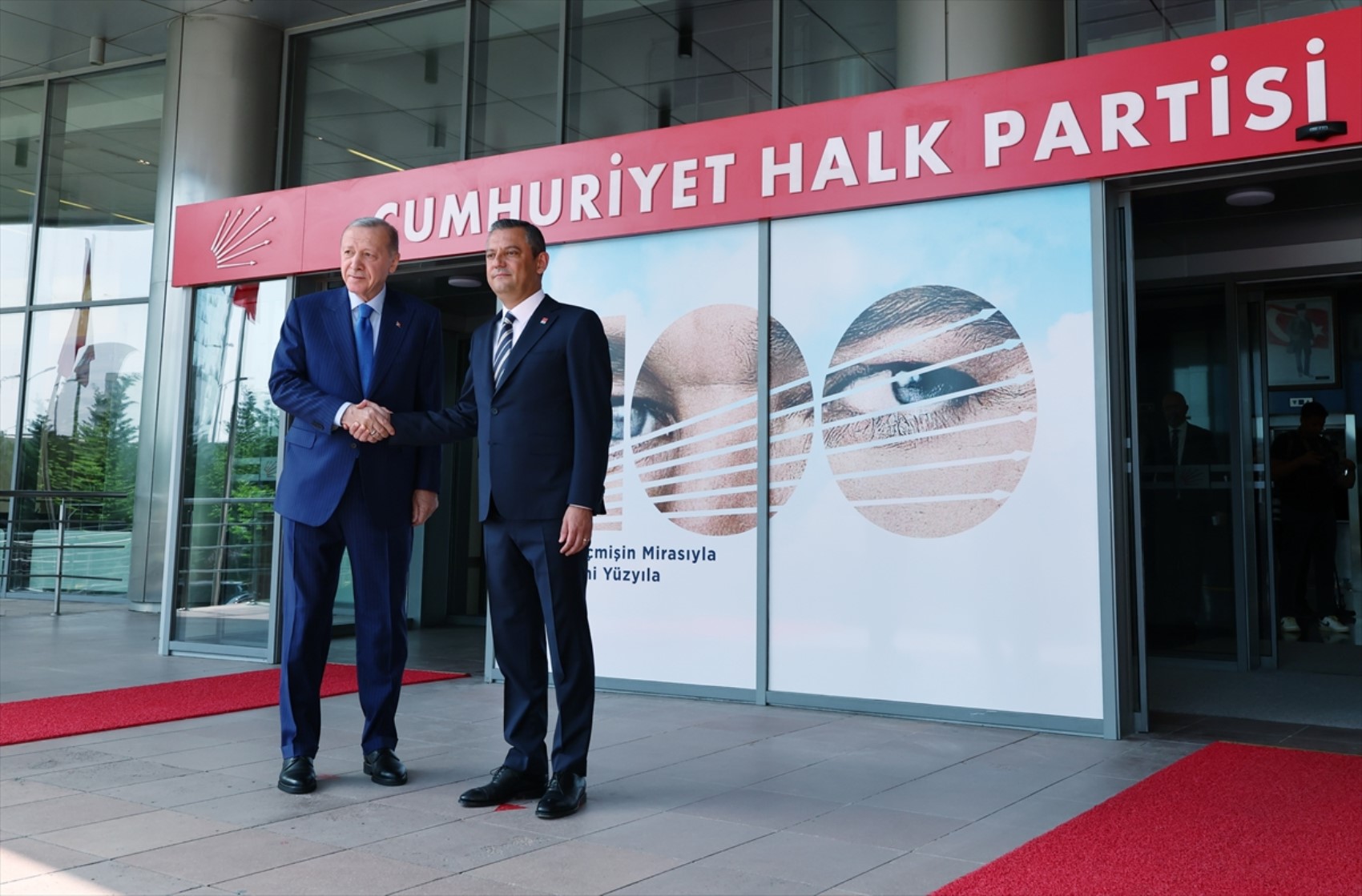 Erdoğan 18 yıl sonra CHP Genel Merkezi'nde! İşte görüşmenin tüm fotoğrafları...
