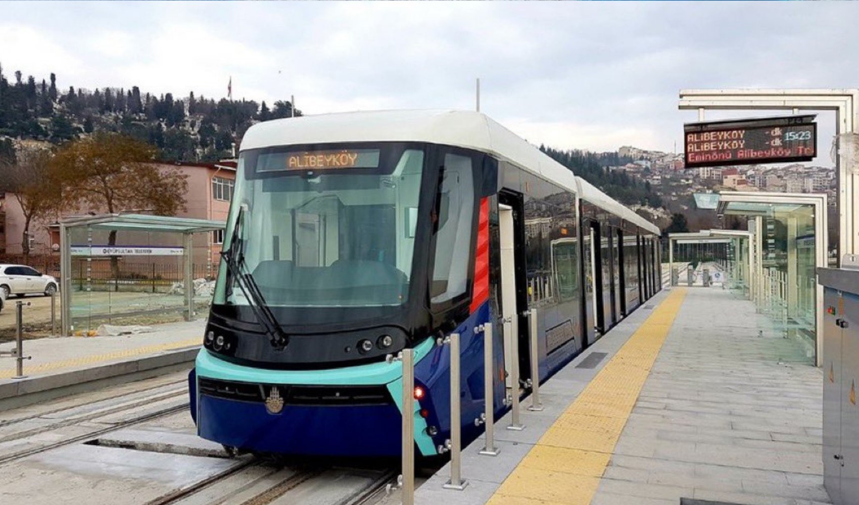 İBB Meclisi'nden geçti: İstanbul'a yeni tramvay hattı geliyor