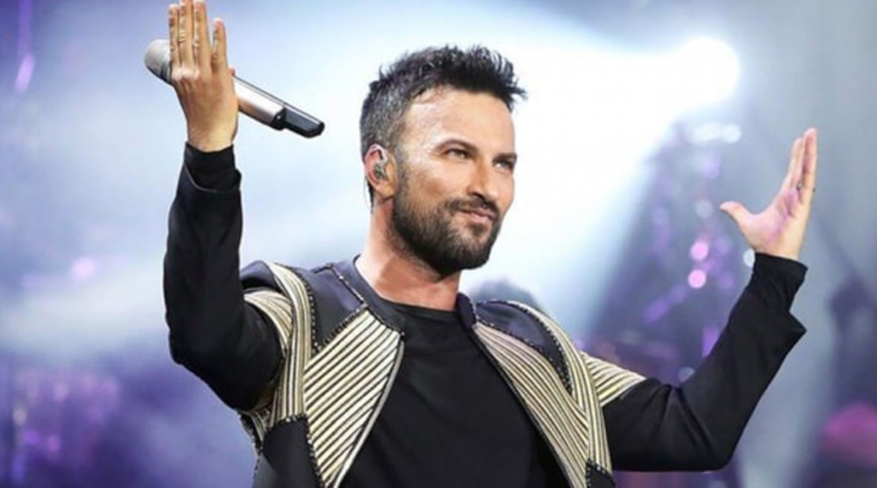 Tarkan'dan yeni yaz albümü: İşte 12 şarkılık liste ve şarkı sözleri...