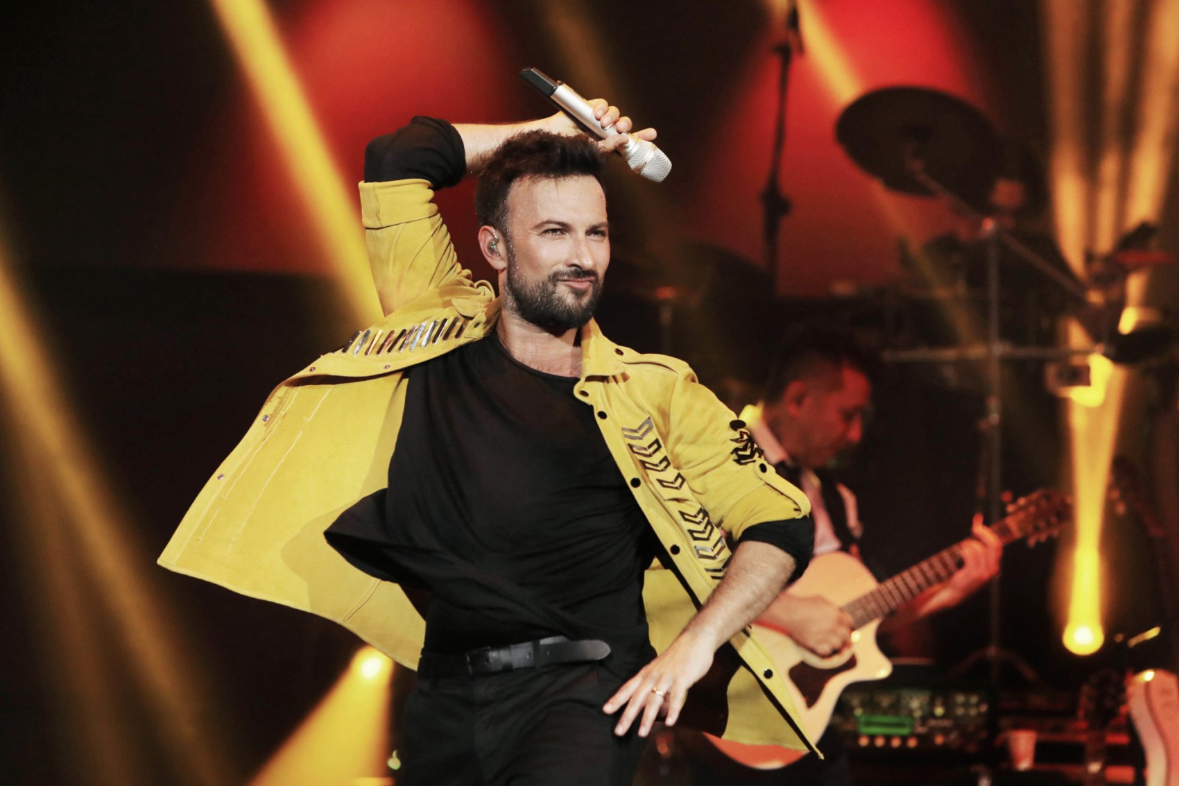 Tarkan'dan yeni yaz albümü: İşte 12 şarkılık liste ve şarkı sözleri...