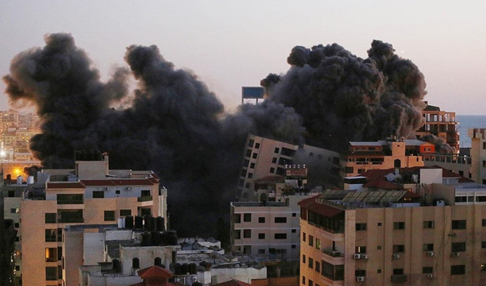 Gazze'de can kaybı 37 bin 296'ya çıktı