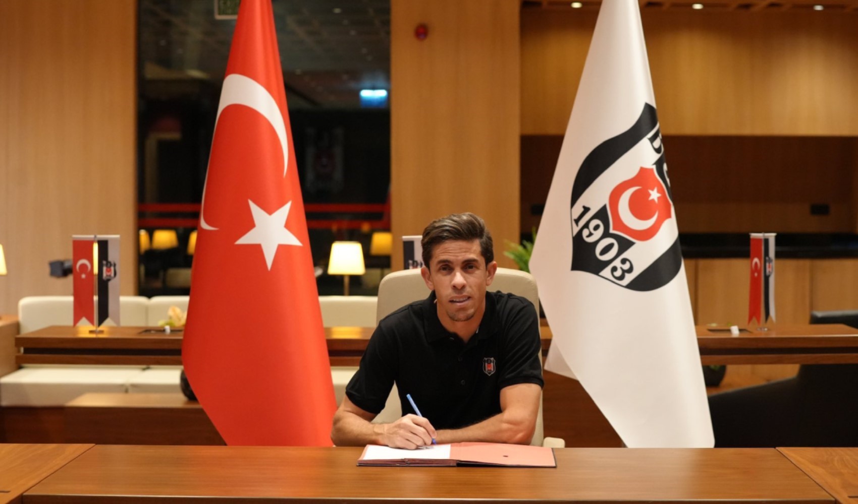 Beşiktaş, Gabriel Paulista'yı resmen açıkladı: Alacağı ücret belli oldu