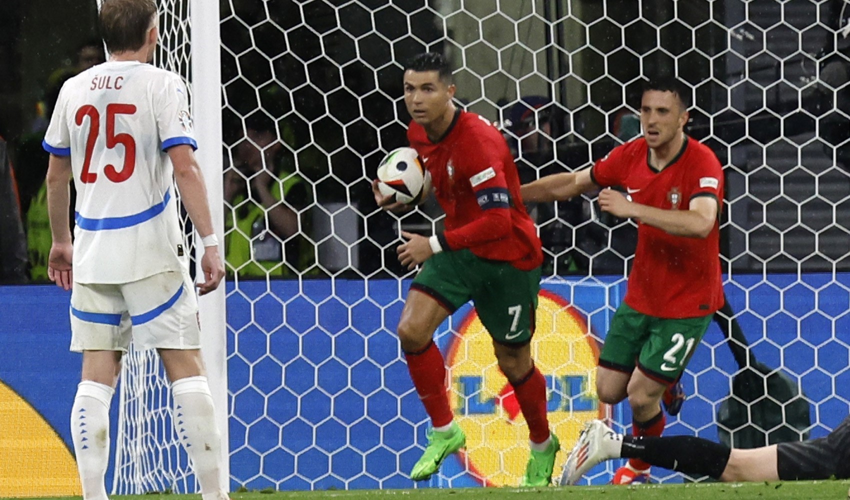 EURO 2024: Portekiz: 2 - Çekya: 1