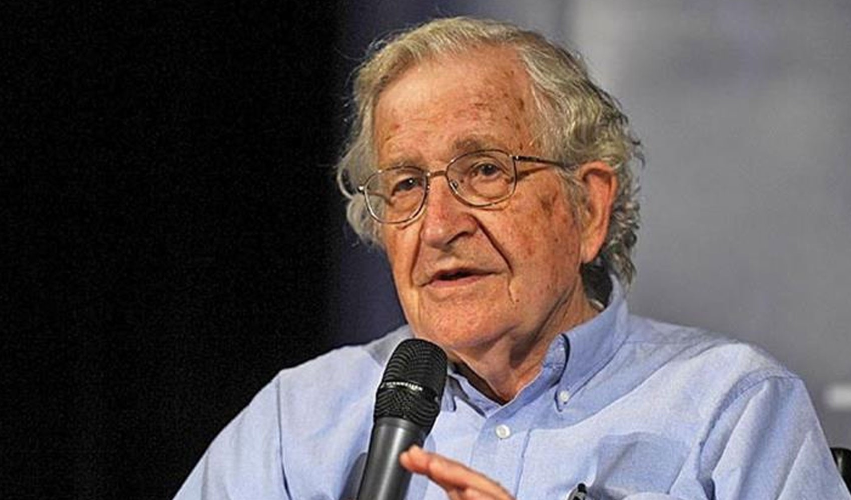 Öldüğü iddia edilmişti: Noam Chomsky hastaneden taburcu edildi