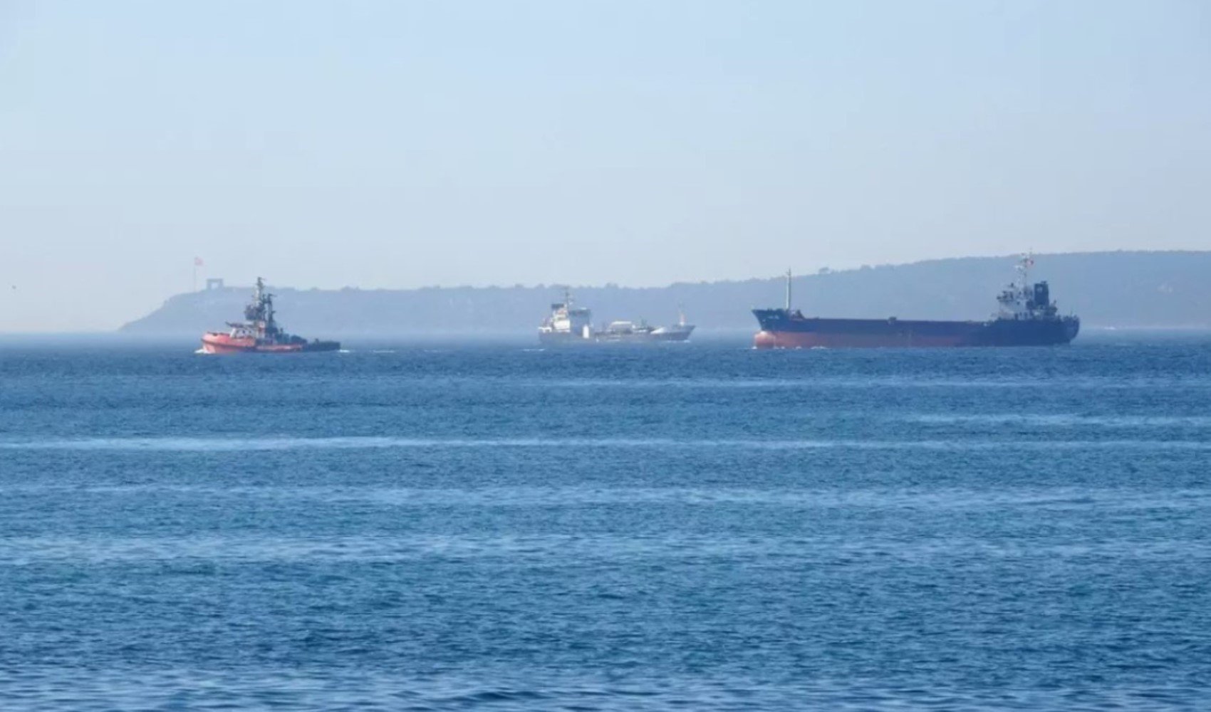 Çanakkale Boğazı gemi arızası nedeniyle tek yönlü trafiğe kapatıldı