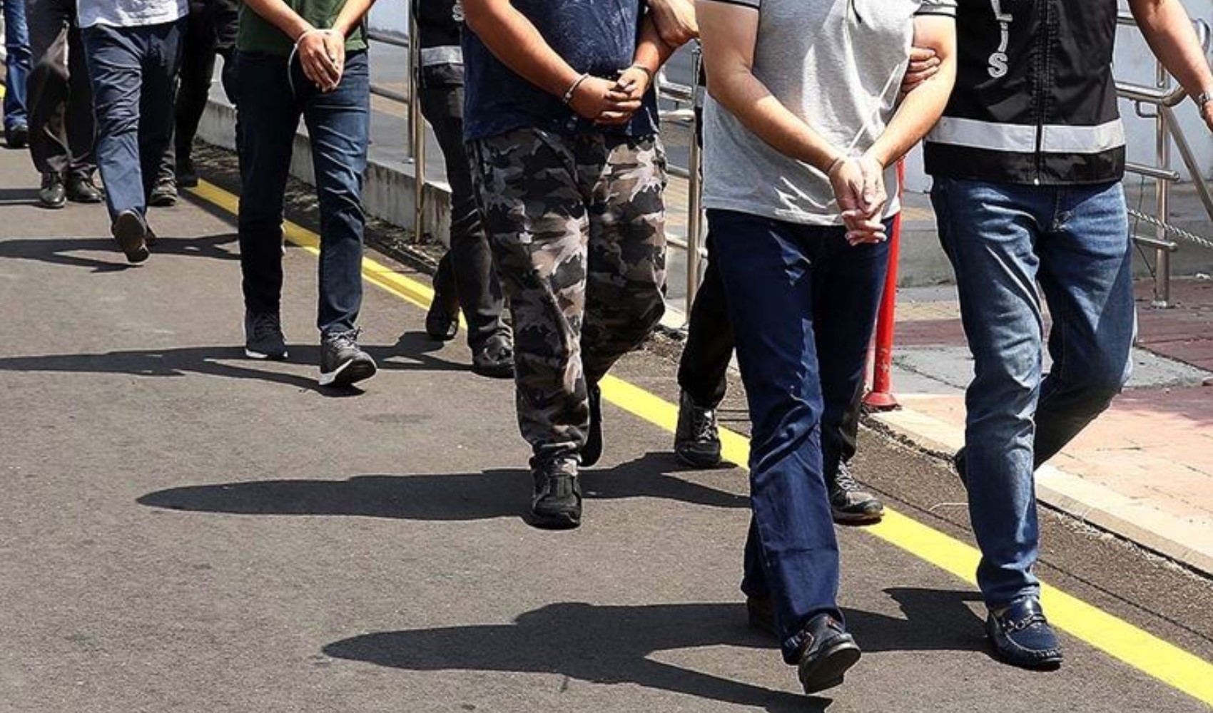Ankara'da FETÖ operasyonu: 24 şüpheli hakkında gözaltı kararı