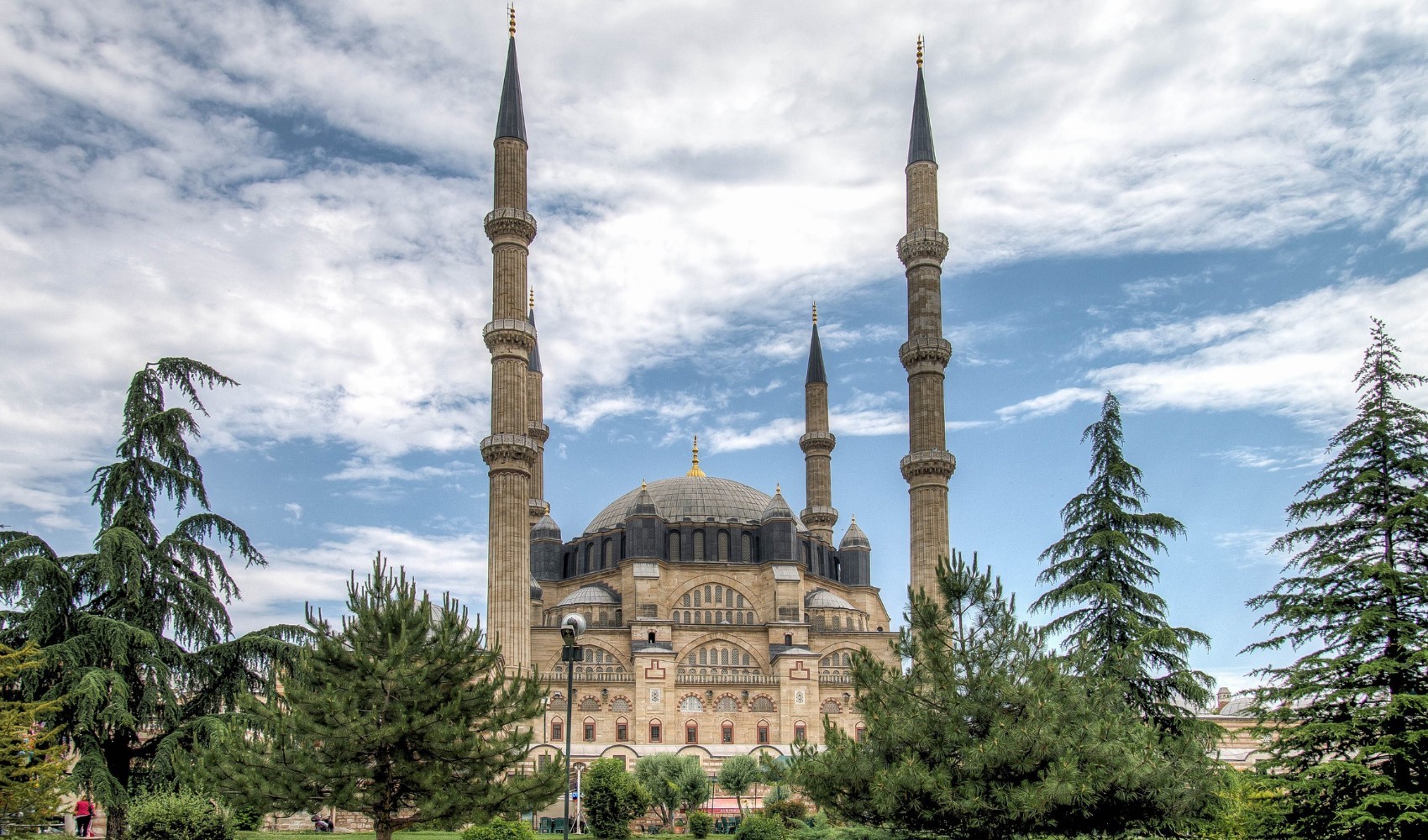 Selimiye Camii'ni bayram tatilinde 15 bin kişi ziyaret etti