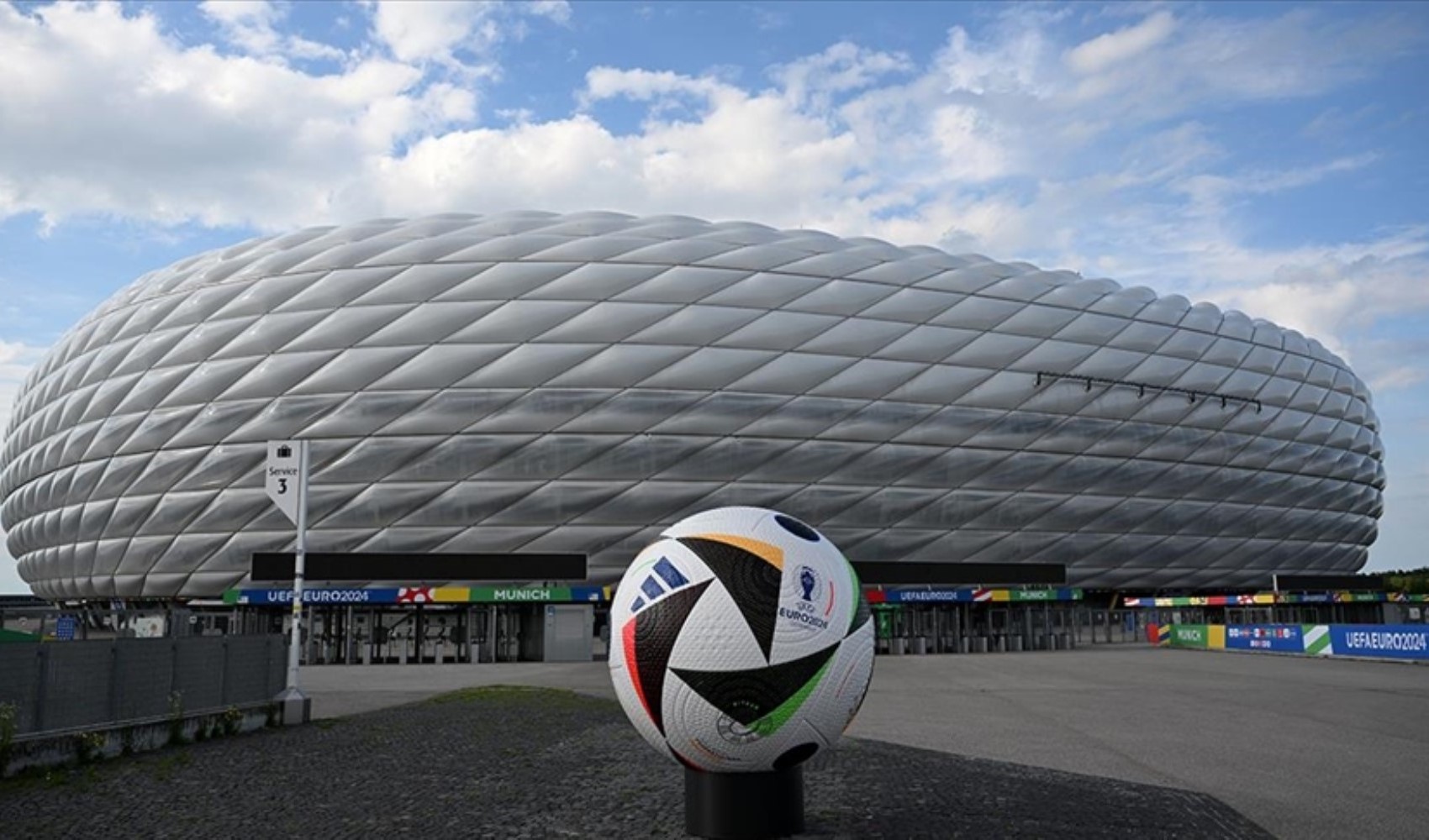 EURO 2024'te son 16 turu başlıyor: İşte eşleşmeler ve maç takvimi