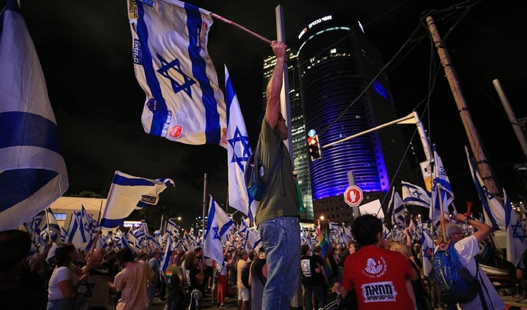İsrailliler, ülkenin kuzeyindeki güvenlik zafiyetini protesto etti