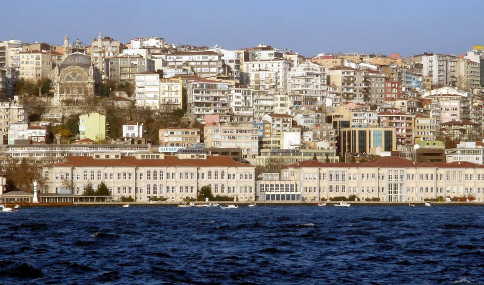 MSGÜ'de Temel Sanat Bölümü kapatılıyor: 'Fakültenin yapısı değiştiriliyor'