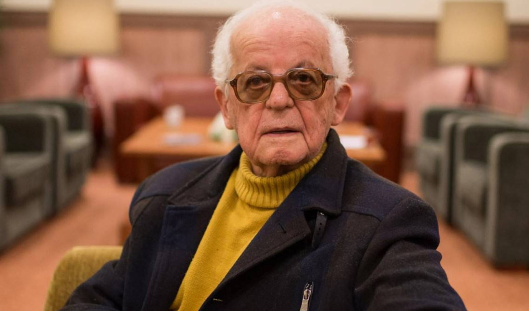 Usta edebiyatçı İrfan Yalçın 90 yaşında hayatını kaybetti