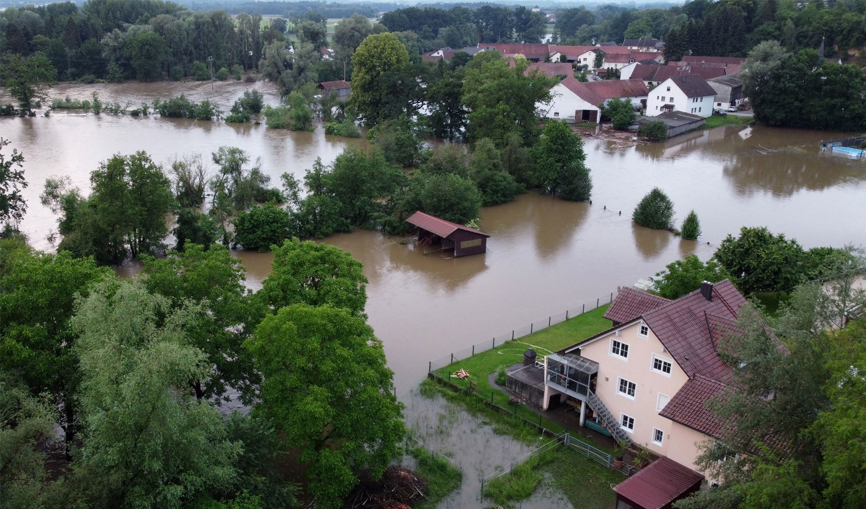 Almanya’da sel felaketi: 5 ölü, 1 kayıp