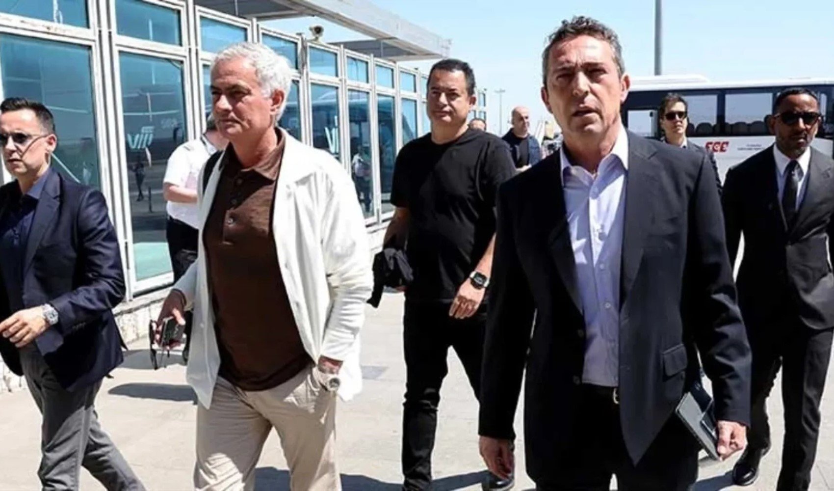 Fenerbahçe Başkanı Ali Koç canlı yayında açıkladı: Mourinho'nun maliyetini ne kadar?