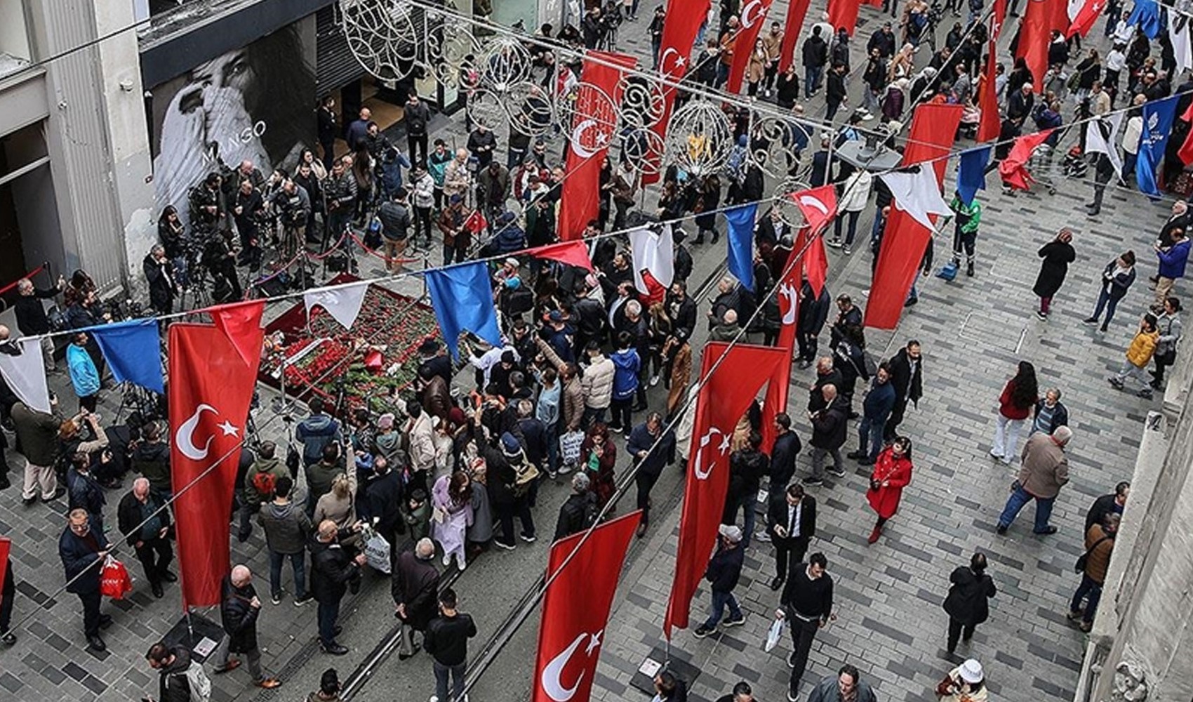 İstanbul'u 4 ayda ziyaret eden turist sayısı belli oldu
