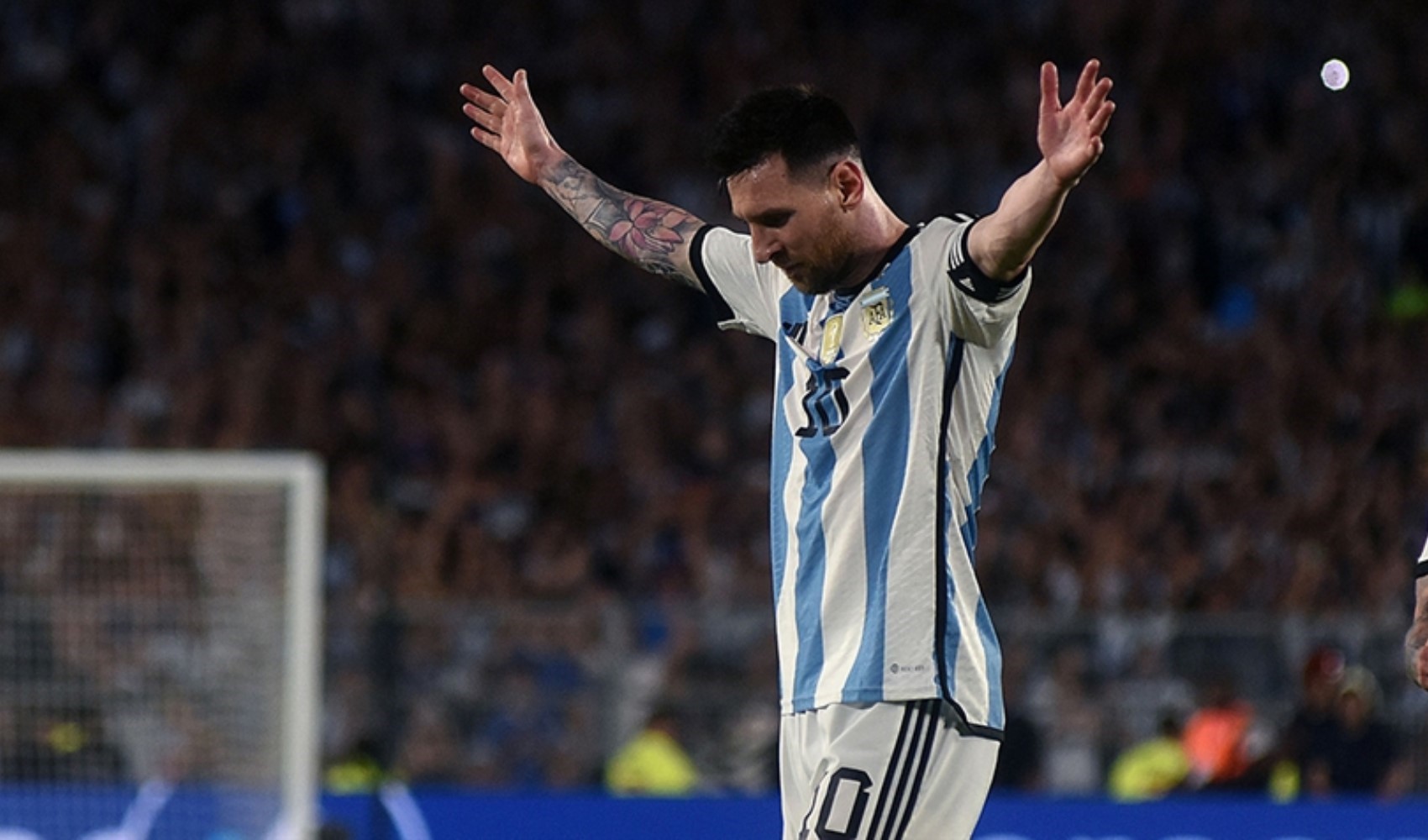 Copa Amerika'da ilk finalist Arjantin: Messi bir kez daha tarihe geçti