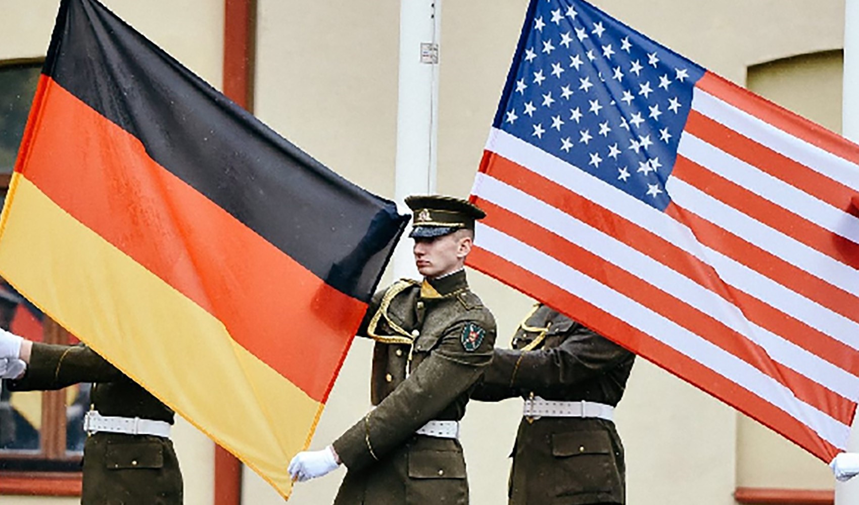 Pentagon duyurdu: Almanya'ya hipersonik füzeler konuşlandırılacak