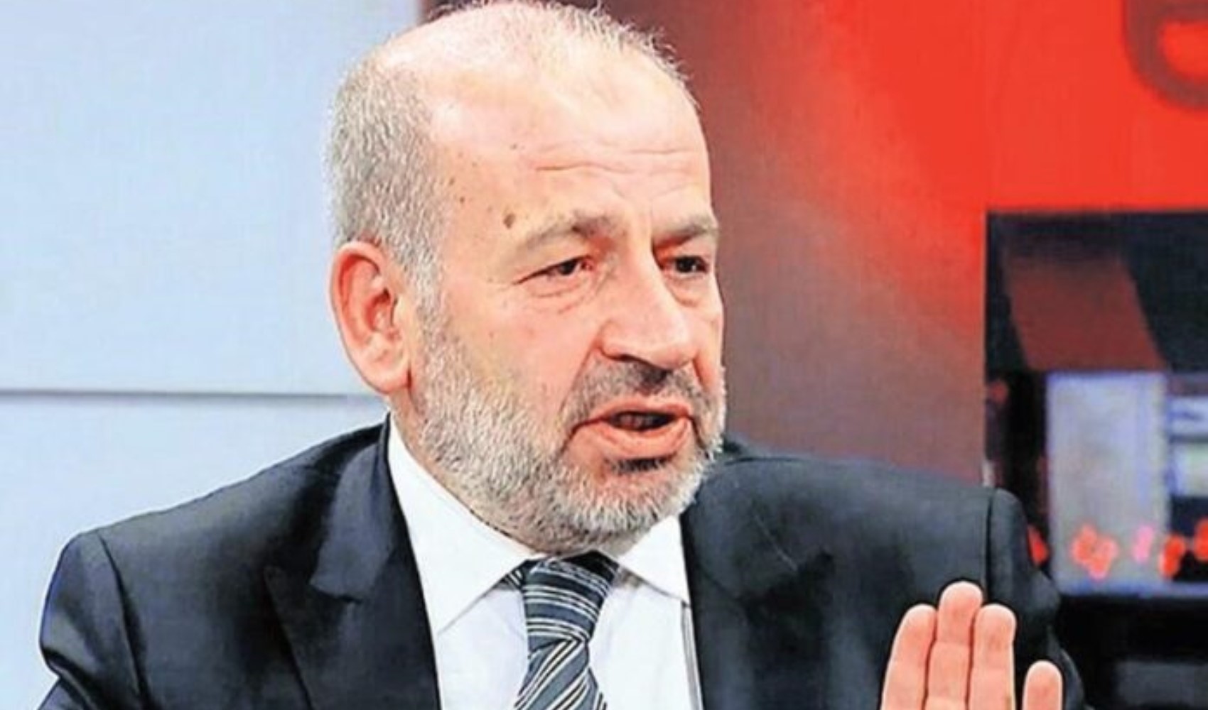 Erdoğan’ın eski danışmanı İzzet Özgenç, vekilden gelen ‘uyarıyı’ açıkladı