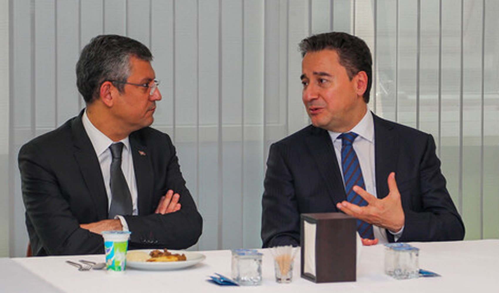 DEVA Partisi Genel Başkanı Ali Babacan'dan CHP lideri Özgür Özel'e ziyaret