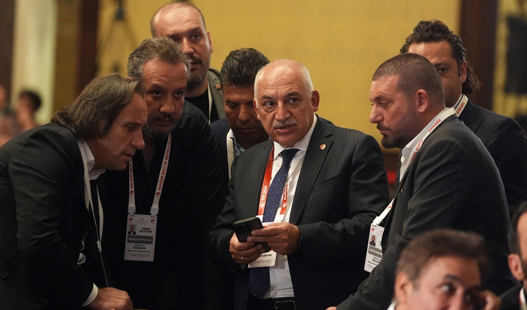 TFF seçimlerini kaybeden Mehmet Büyükekşi'den veda açıklaması: 'Türk futbol tarihine iz bıraktık'
