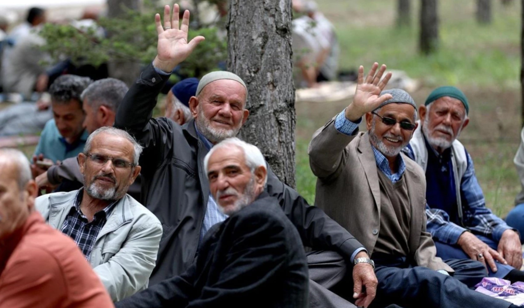 Emeklilere zam farkı ödemelerinin tarihi belli oldu