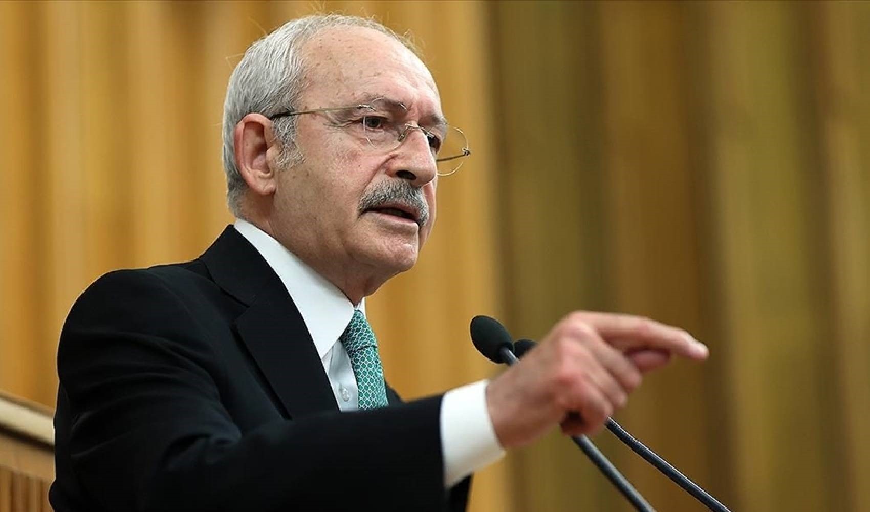 Kılıçdaroğlu'ndan Özel'e: 'Saray’da oturan zatın elini sıkmayacağız, mücadele edeceğiz'