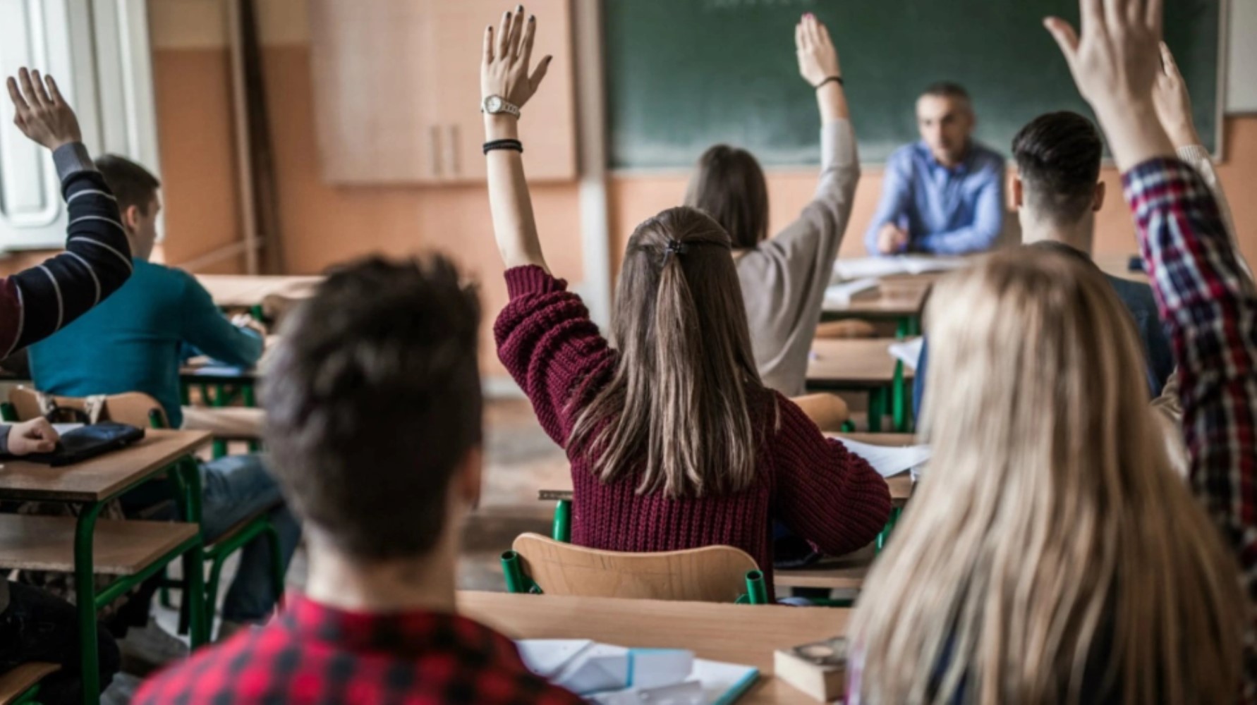 Özel lise fiyatları uçtu... Vakıf üniversiteleri ile yarışıyorlar