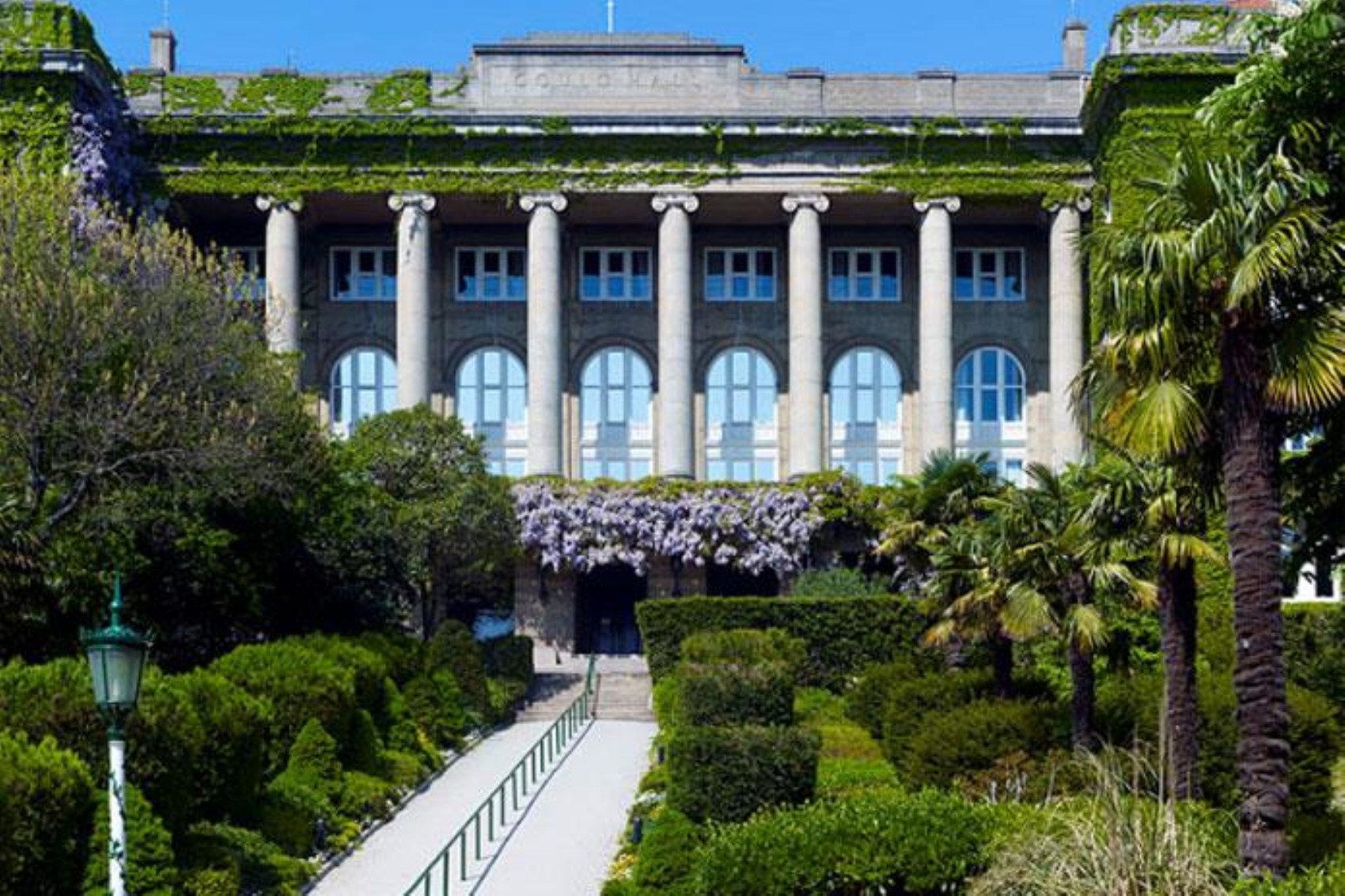 Özel lise fiyatları uçtu... Vakıf üniversiteleri ile yarışıyorlar