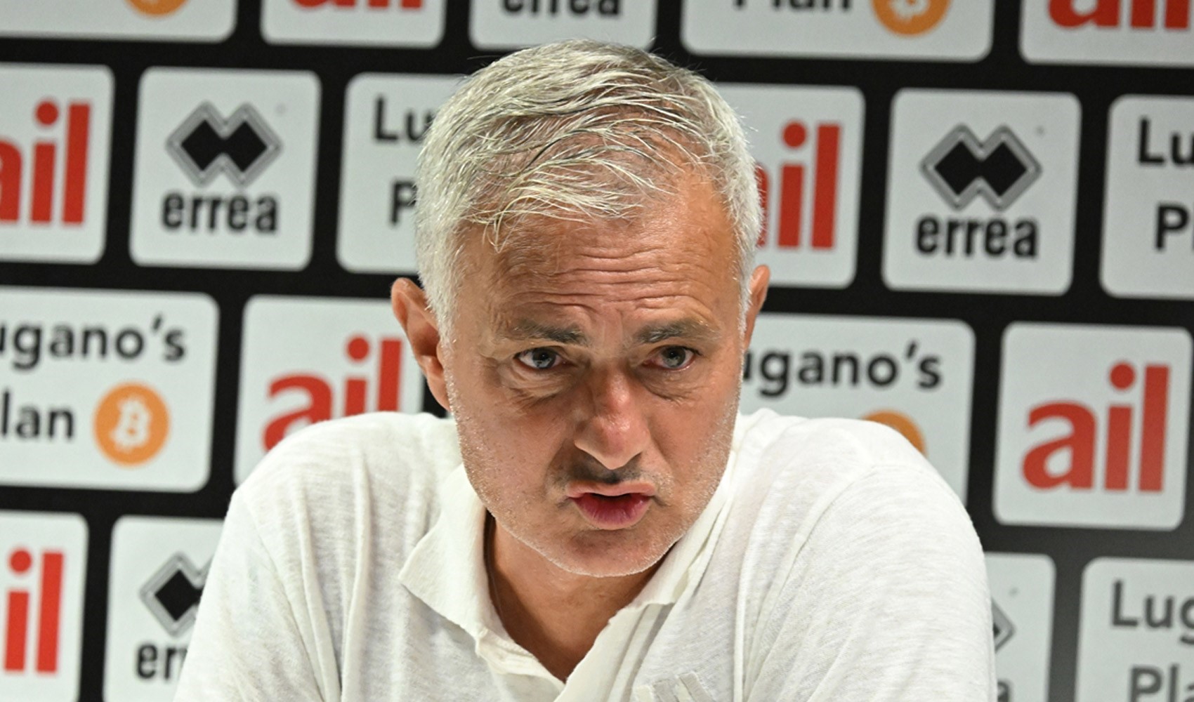 Jose Mourinho, maç sonunda UEFA'yı hedef aldı