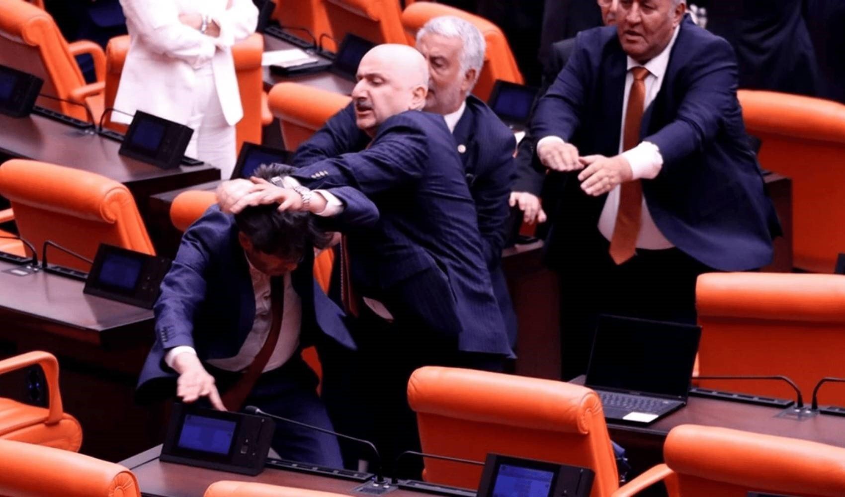 Saral, Döğücü, Çelebi... AKP'li isimler Meclis'te şiddeti 'tebrik' etti
