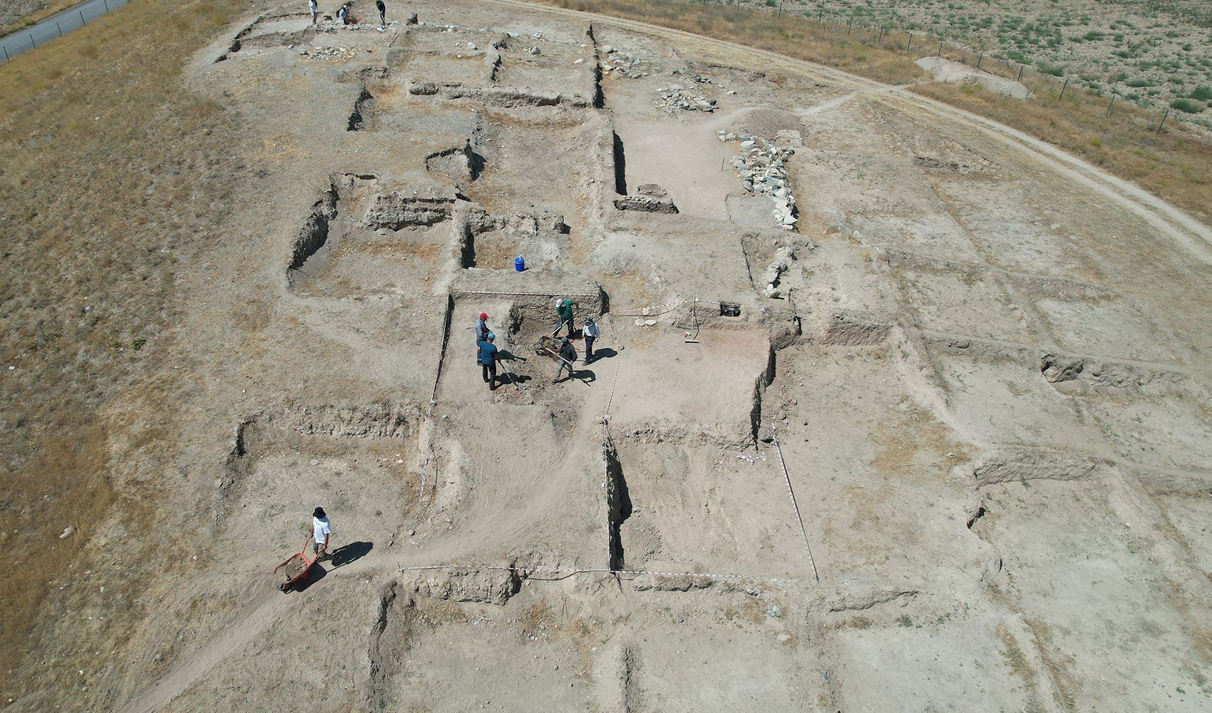 Van’da uzmanları şaşırtan keşif: Urartular ölülerini böyle gömüyorlarmış