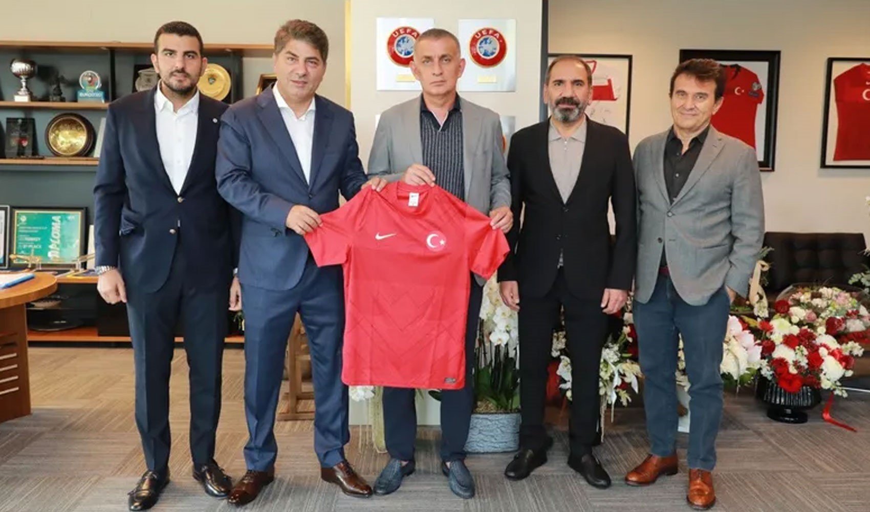 Fenerbahçe’den TFF Başkanı Hacıosmanoğlu’na ziyaret