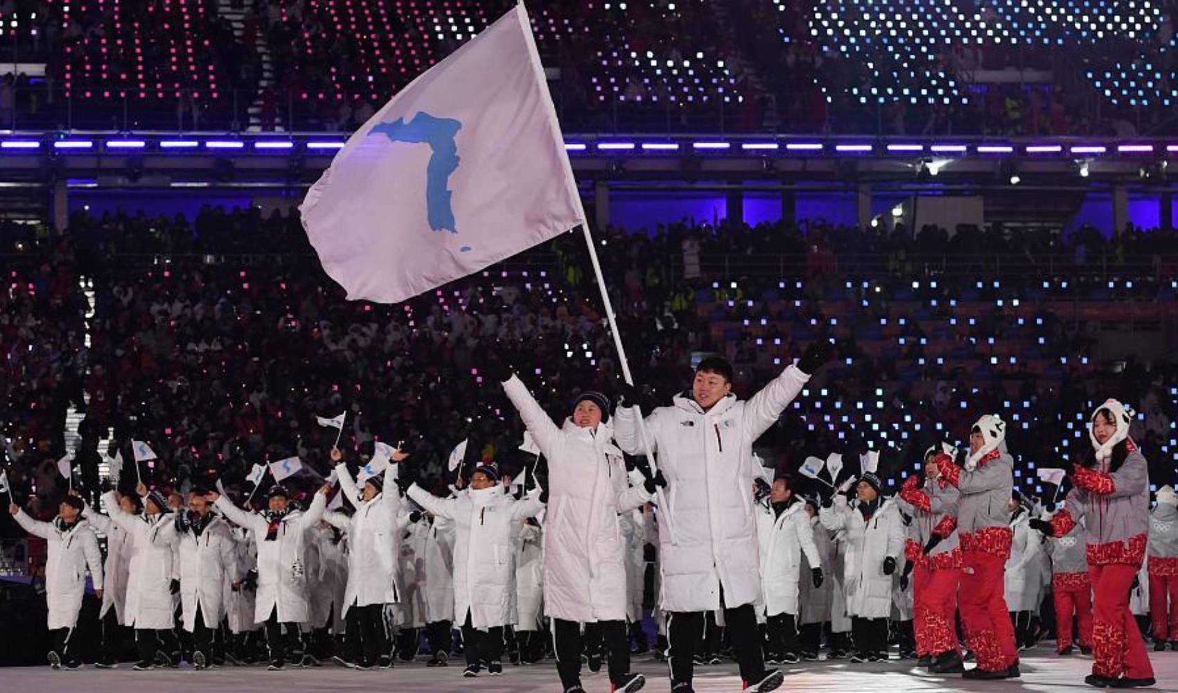 Olimpiyat Oyunları açılışında Güney Kore, 'Kuzey Kore' olarak tanıtıldı