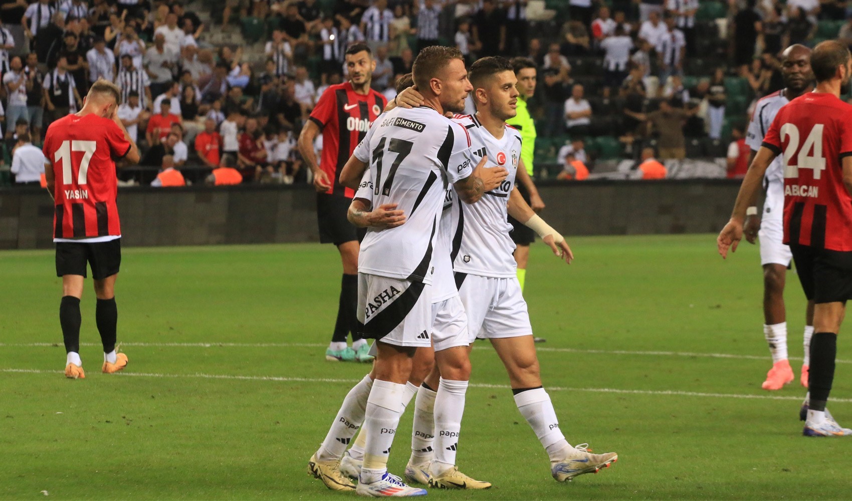 Beşiktaş, Gençlerbirliği ile yaptığı hazırlık maçından galip ayrıldı